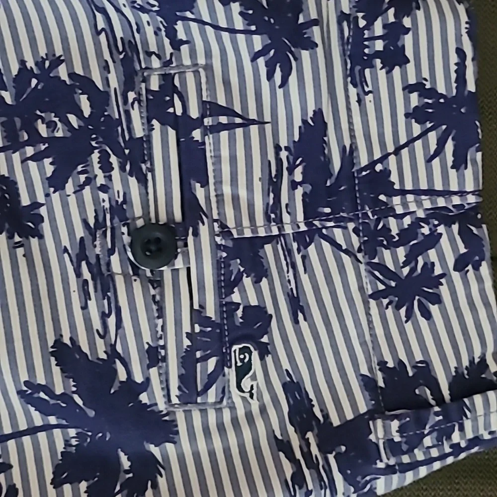 Vineyard Vines Classic Short 3 1/2 inseam - Picture 3 of 4